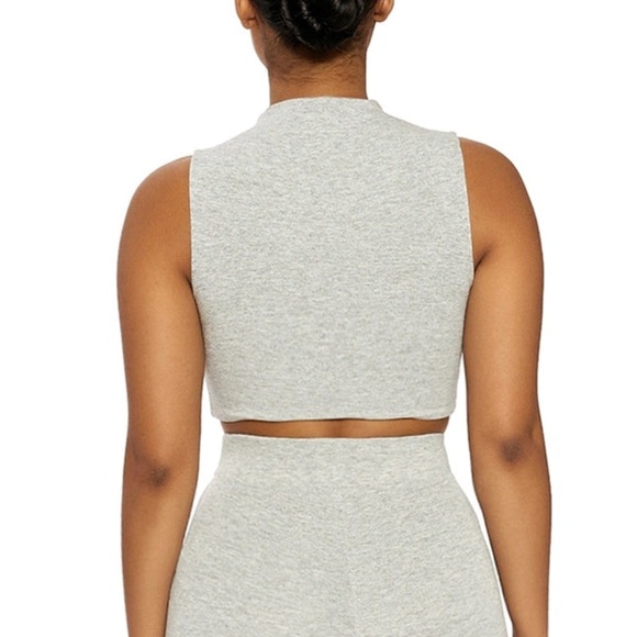⚜️ Naked Wardrobe NW sleeveless crop top size medium - Picture 2 of 5